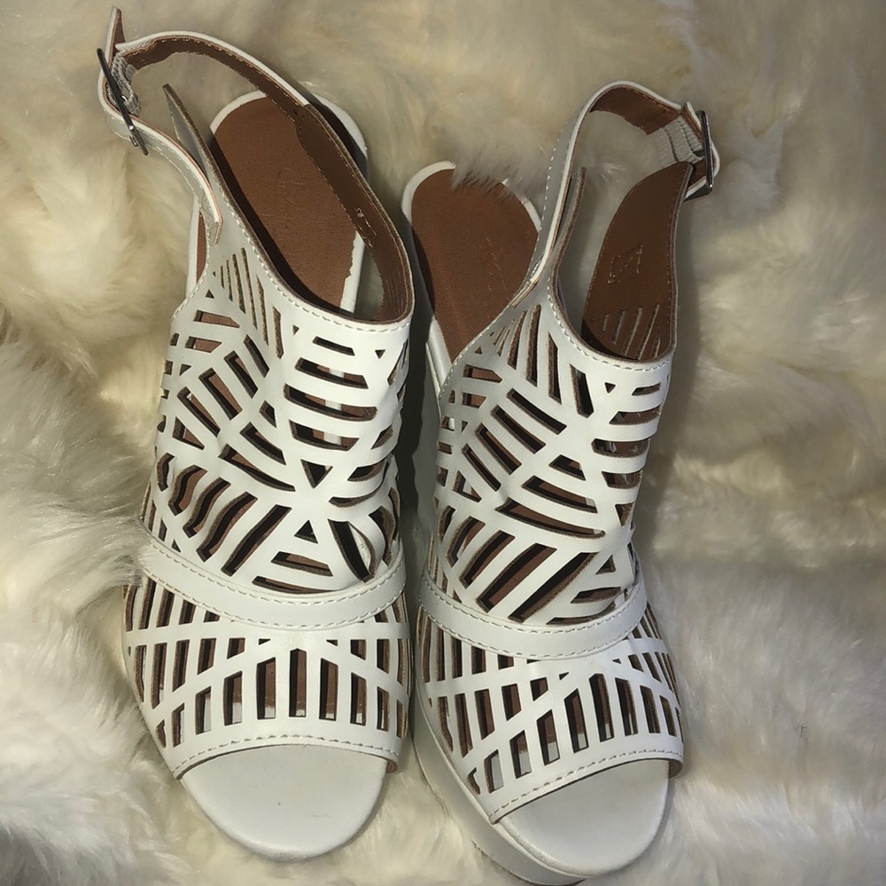 Shoes/wedges